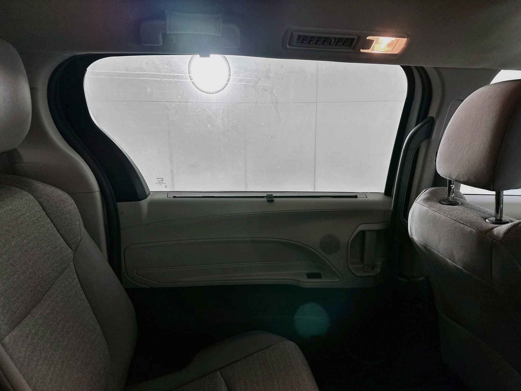 Used 2024 Toyota Sienna LE FWD image 26