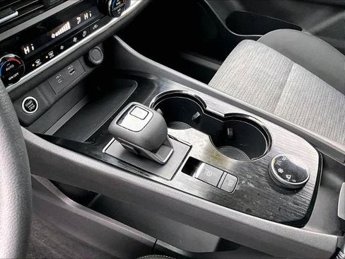 Certified 2023 Nissan Rogue SV image 20