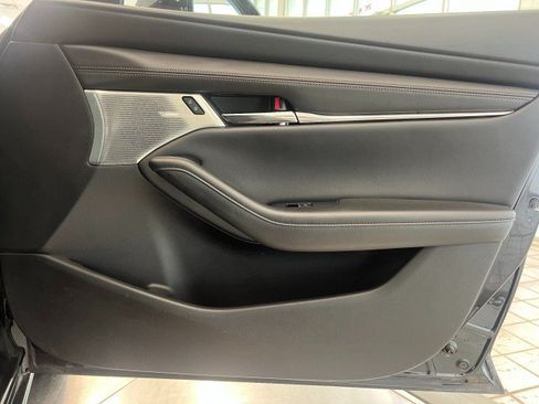 Used 2021 MAZDA MAZDA3 s FWD image 17