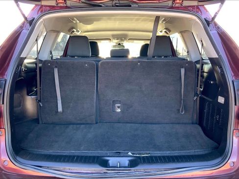 Used 2019 Toyota Highlander LE image 34