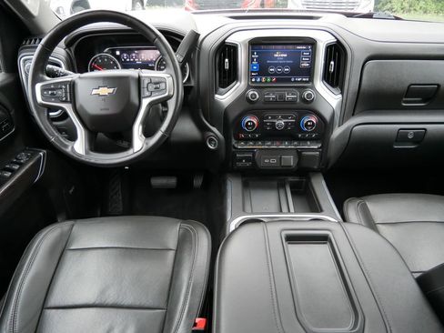 Used 2020 Chevrolet Silverado 1500 LTZ w/ LTZ Premium Package AWD/4WD image 19