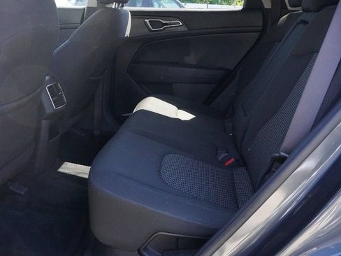 Used 2023 Kia Sportage LX AWD/4WD image 29