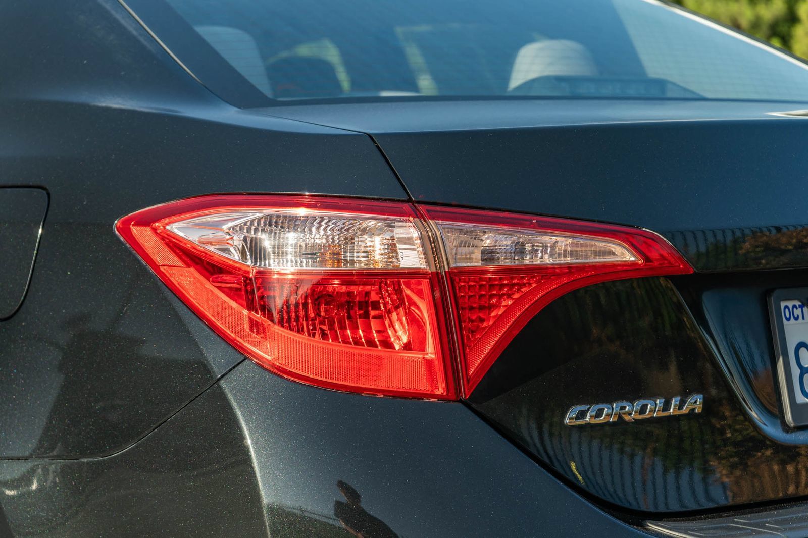 Used 2019 Toyota Corolla LE w/ Carpet Mat Package (TMS) FWD image 7