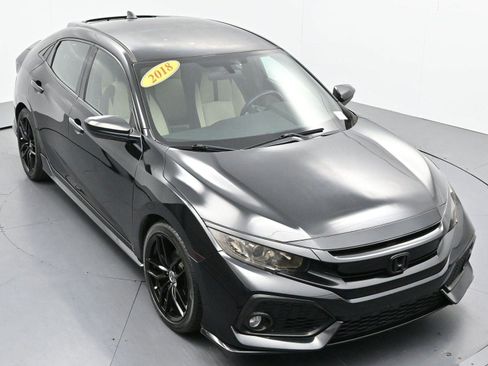Used 2018 Honda Civic Sport image 28