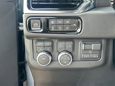 New 2026 GMC Yukon XL Elevation image 29