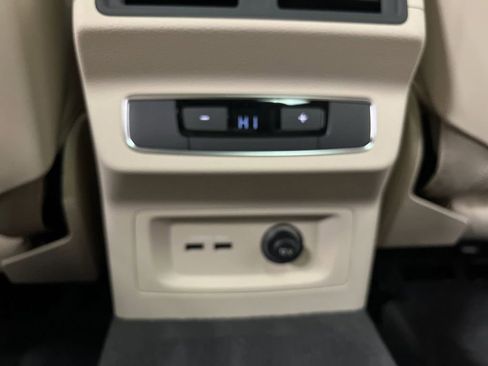 Used 2024 Audi Q5 e Premium Plus image 32