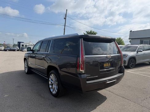 Used 2018 Cadillac Escalade ESV Premium Luxury AWD/4WD image 80