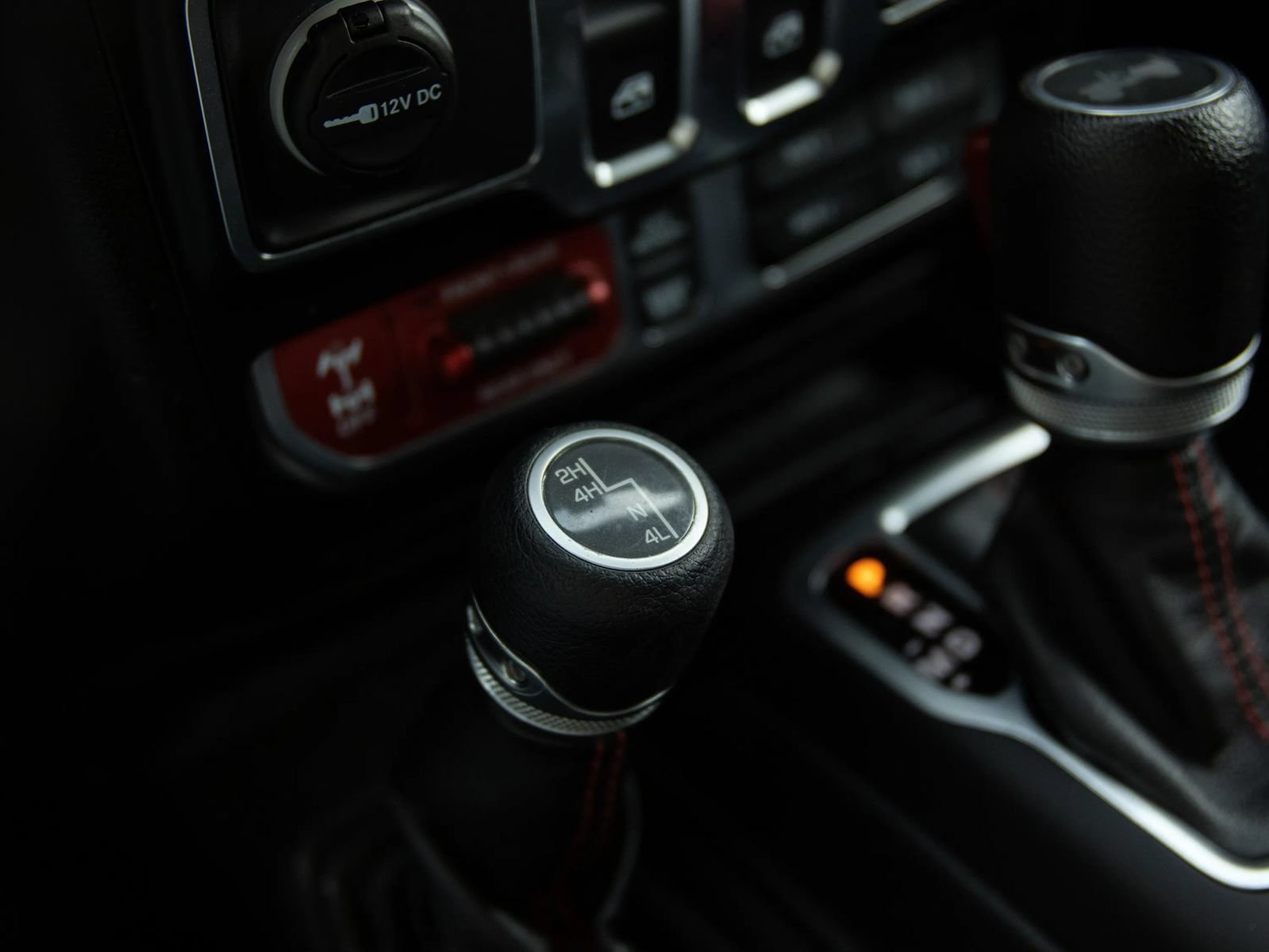 Used 2021 Jeep Wrangler Rubicon AWD/4WD image 29