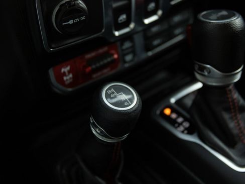 Used 2021 Jeep Wrangler Rubicon AWD/4WD image 29