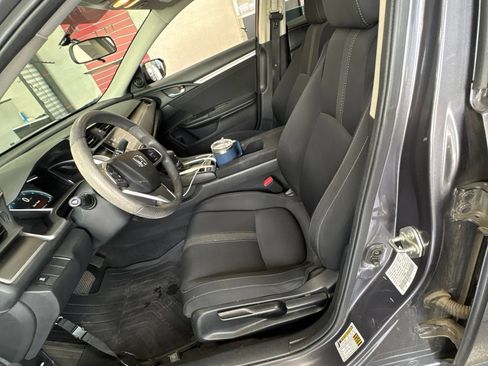 Used 2018 Honda Civic EX image 9