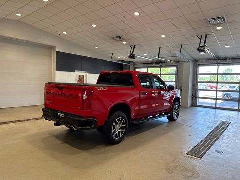 Used 2019 Chevrolet Silverado 1500 LT Trail Boss AWD/4WD image 7