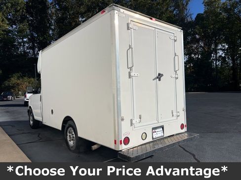 Used 2016 GMC Savana 3500 image 6