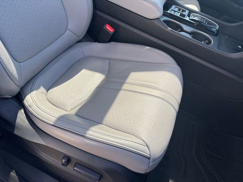 Used 2023 Honda Pilot Elite image 31