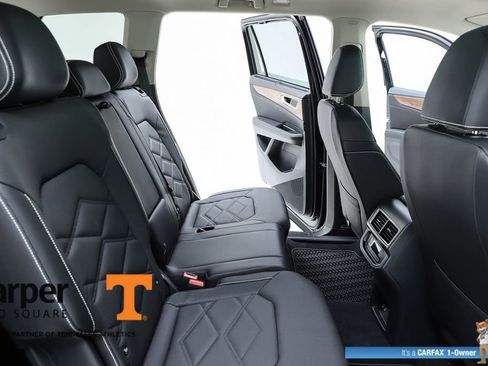 Used 2025 Volkswagen Atlas SE w/ Panoramic Sunroof Package image 38