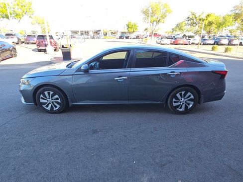 Used 2024 Nissan Altima 2.5 S image 8