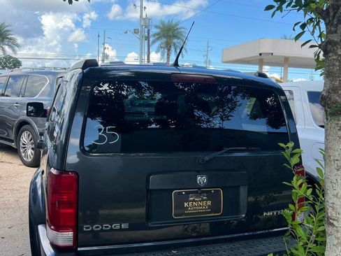Used 2011 Dodge Nitro Heat w/ Popular Equipment Group RWD image 3