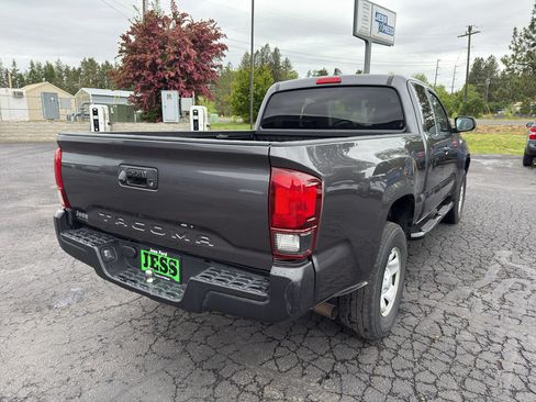 Used 2022 Toyota Tacoma SR RWD image 23