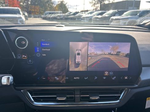 New 2026 Chevrolet Equinox EV LT w/ Comfort Package image 13