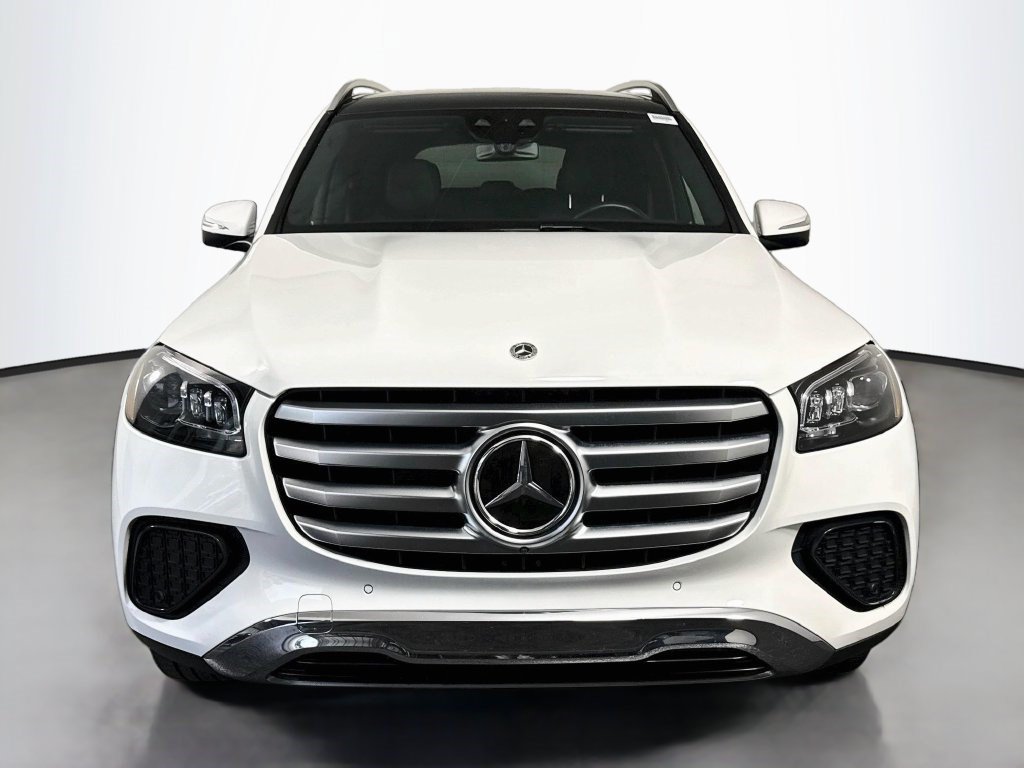 Used 2025 Mercedes-Benz GLS 450 4MATIC image 2