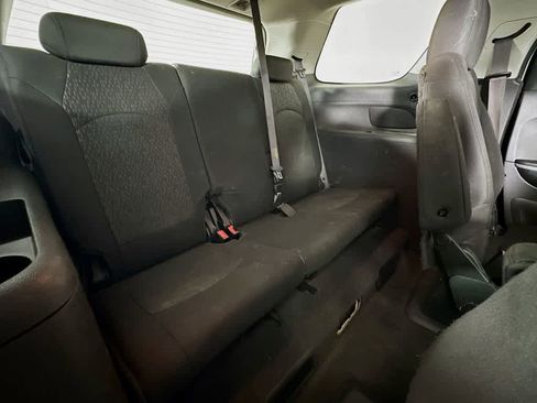 Used 2012 GMC Acadia SLE image 34