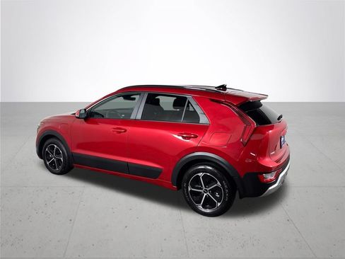 Certified 2024 Kia Niro EX w/ EX Cold Weather Package FWD image 9