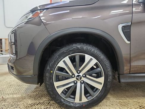 Used 2023 Mitsubishi Outlander Sport AWD image 19