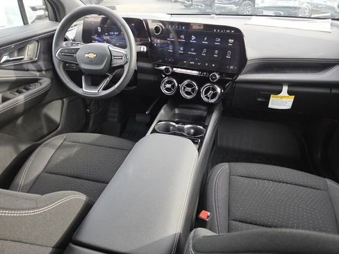 New 2025 Chevrolet Blazer EV LT image 25
