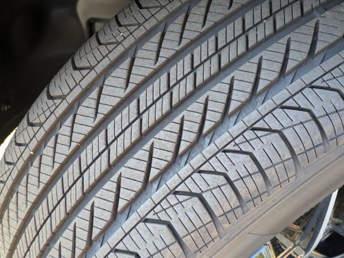 Certified 2025 Mercedes-Benz GLA 250 4MATIC image 12