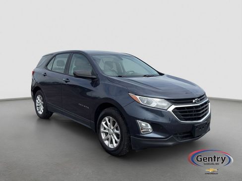 Used 2019 Chevrolet Equinox LS FWD image 8