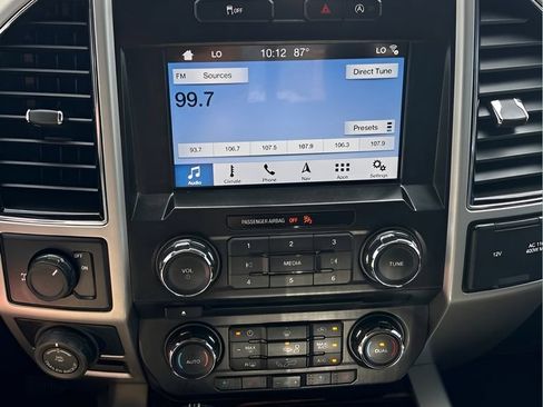 Used 2018 Ford F150 Lariat RWD image 26