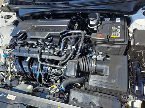 Used 2026 Hyundai Elantra Sport FWD image 22
