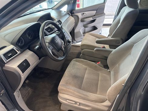Used 2013 Honda Odyssey LX image 18