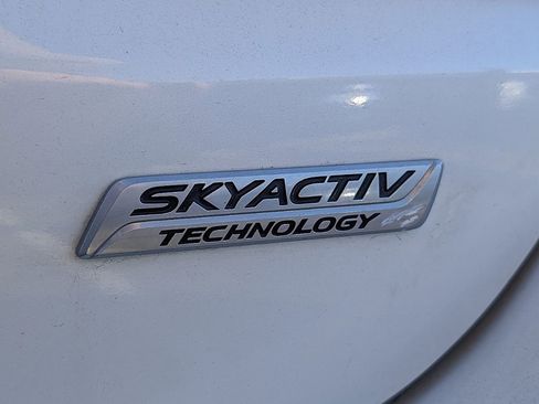 Used 2017 MAZDA MAZDA6 Touring image 11