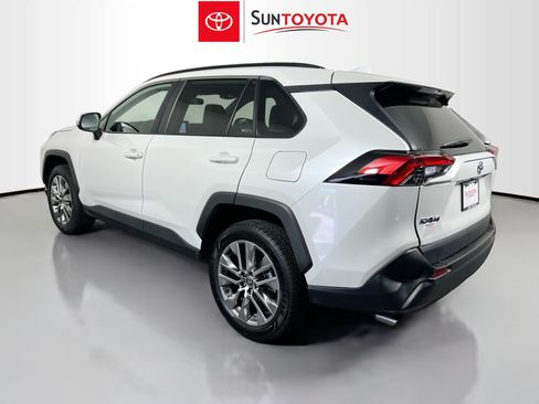 Used 2023 Toyota RAV4 XLE Premium FWD image 6