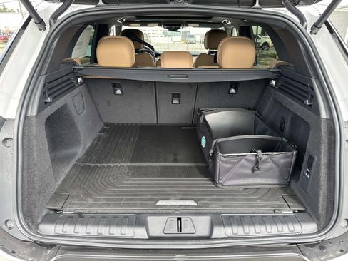 New 2026 Land Rover Range Rover Sport SE image 7