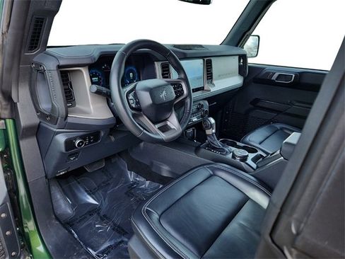 Used 2025 Ford Bronco Outer Banks image 25