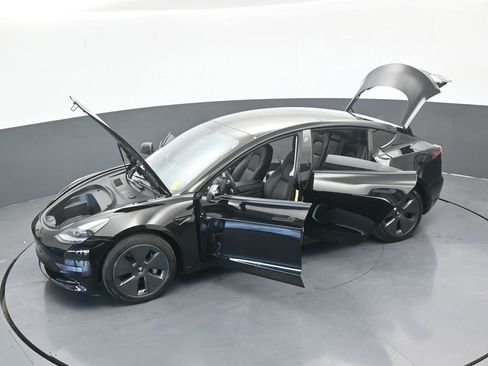 Used 2021 Tesla Model 3 Standard Range Plus image 59
