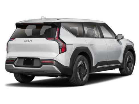 Used 2024 Kia EV9 Land AWD/4WD image 5