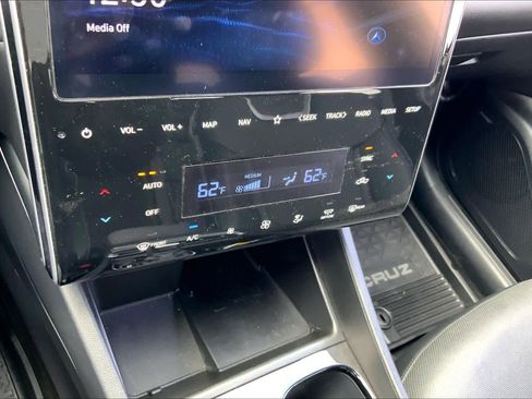 Used 2024 Hyundai Santa Cruz Limited AWD/4WD image 32
