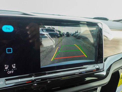 New 2026 Volkswagen Atlas SE image 24