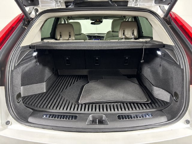 Used 2020 Cadillac XT4 Premium Luxury AWD/4WD image 24