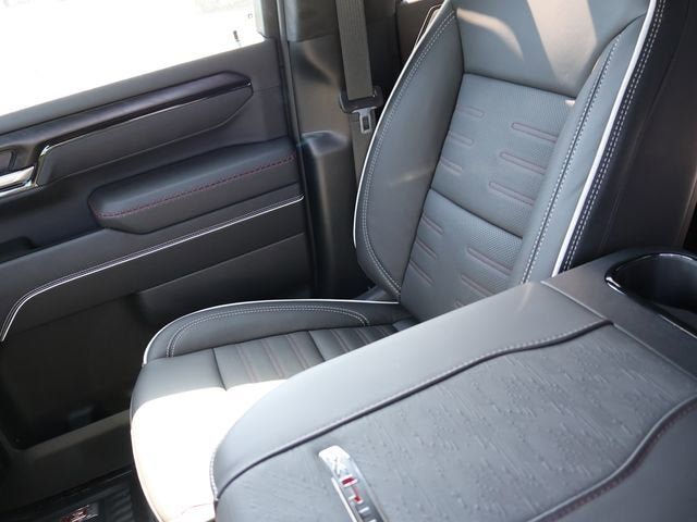 New 2026 GMC Sierra 2500 AT4X w/ LPO, Black Badging Package AWD/4WD image 22