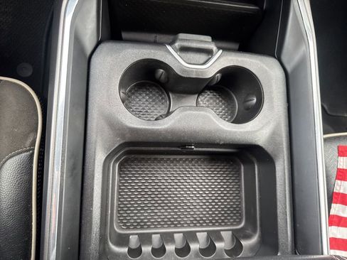 Used 2023 RAM 1500 Laramie AWD/4WD image 37