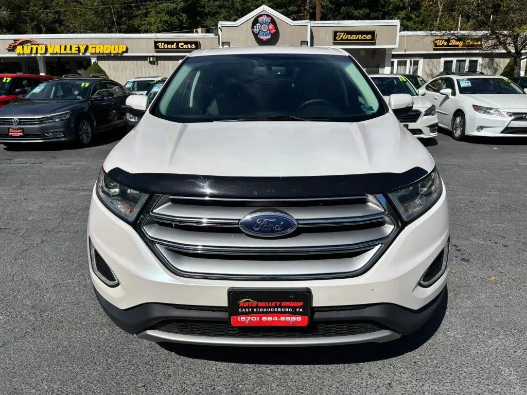 Used 2017 Ford Edge SEL w/ Equipment Group 201A AWD/4WD image 3