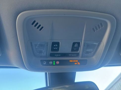 Used 2021 Chevrolet Malibu LT FWD image 20