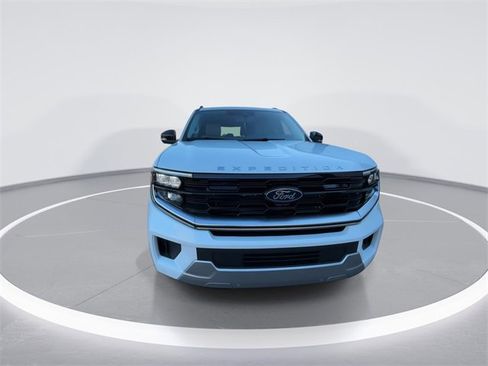 New 2025 Ford Expedition Max Platinum w/ Driver's Package image 3