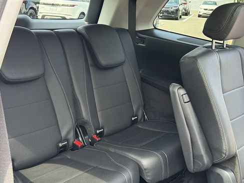 Used 2024 Mercedes-Benz GLS 450 4MATIC image 20