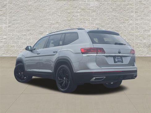 Certified 2023 Volkswagen Atlas SE w/ Panoramic Sunroof Package AWD/4WD image 5