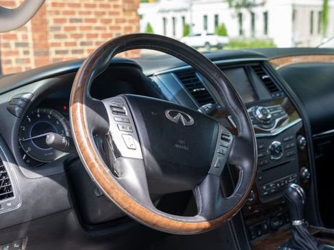 Used 2015 INFINITI QX80 4WD w/ Theater Package image 19