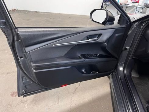 Used 2025 Toyota Camry SE FWD image 23